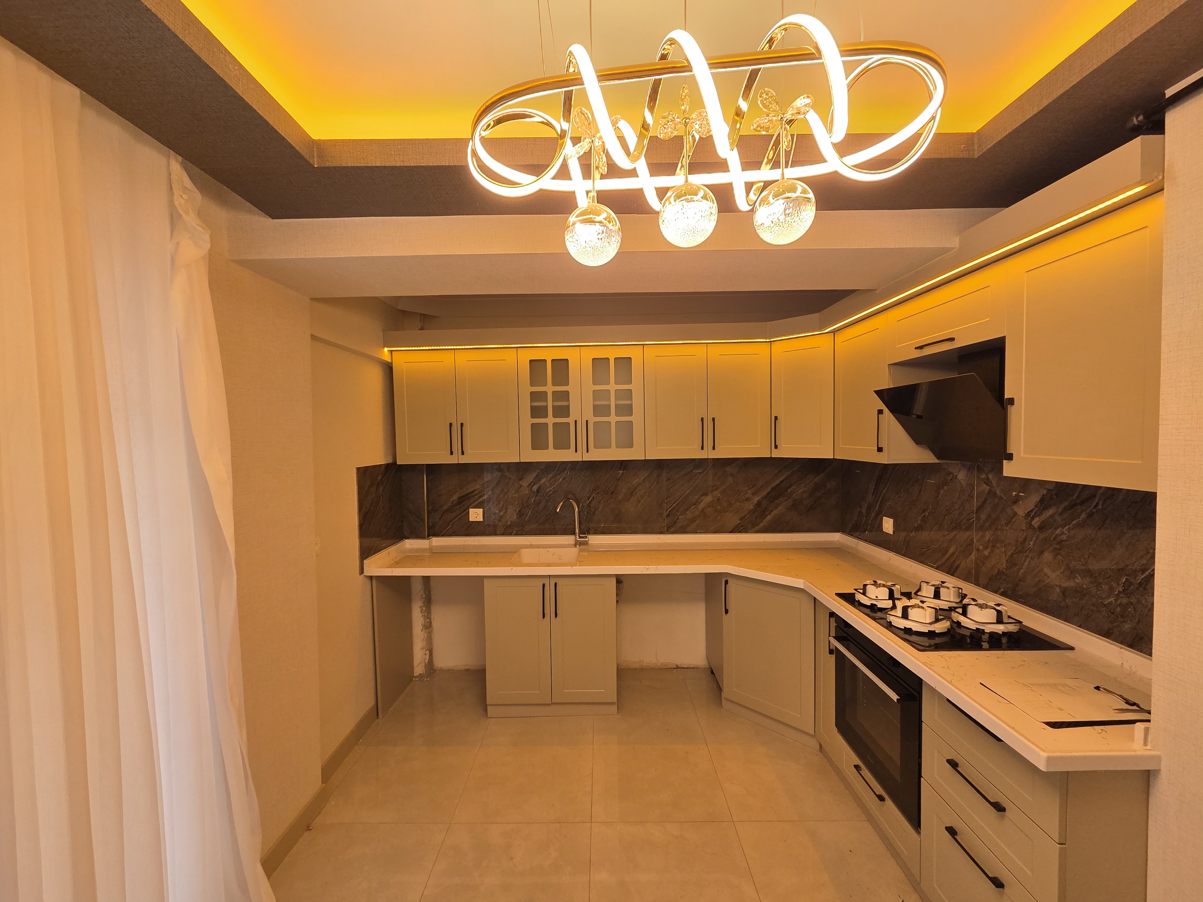 YENİKENT MENDERES'TE 2+1 ULTRA LÜX ARA KATTA KAÇIRILMAYACAK DAİRE