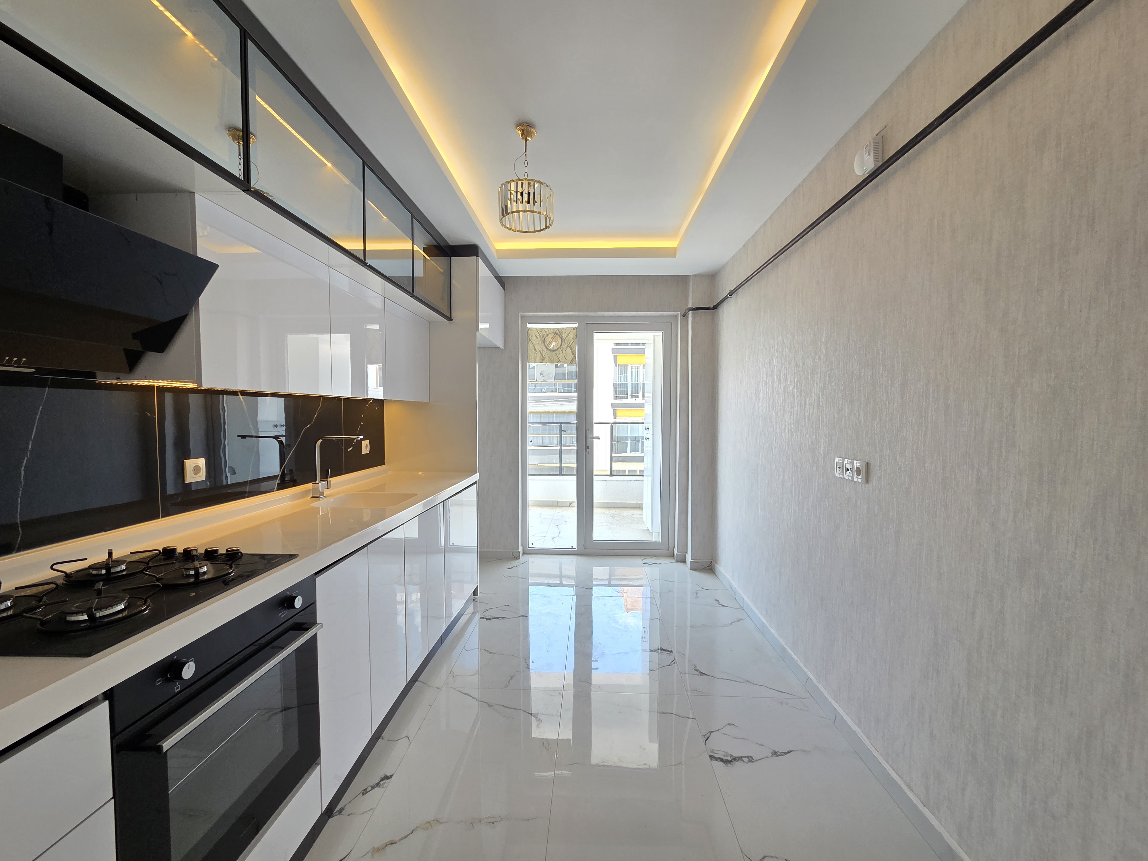 YENİKENT FEVZİ ÇAKMAK'TA 2+1 ULTRA LÜX ARA KATTA DAİRE