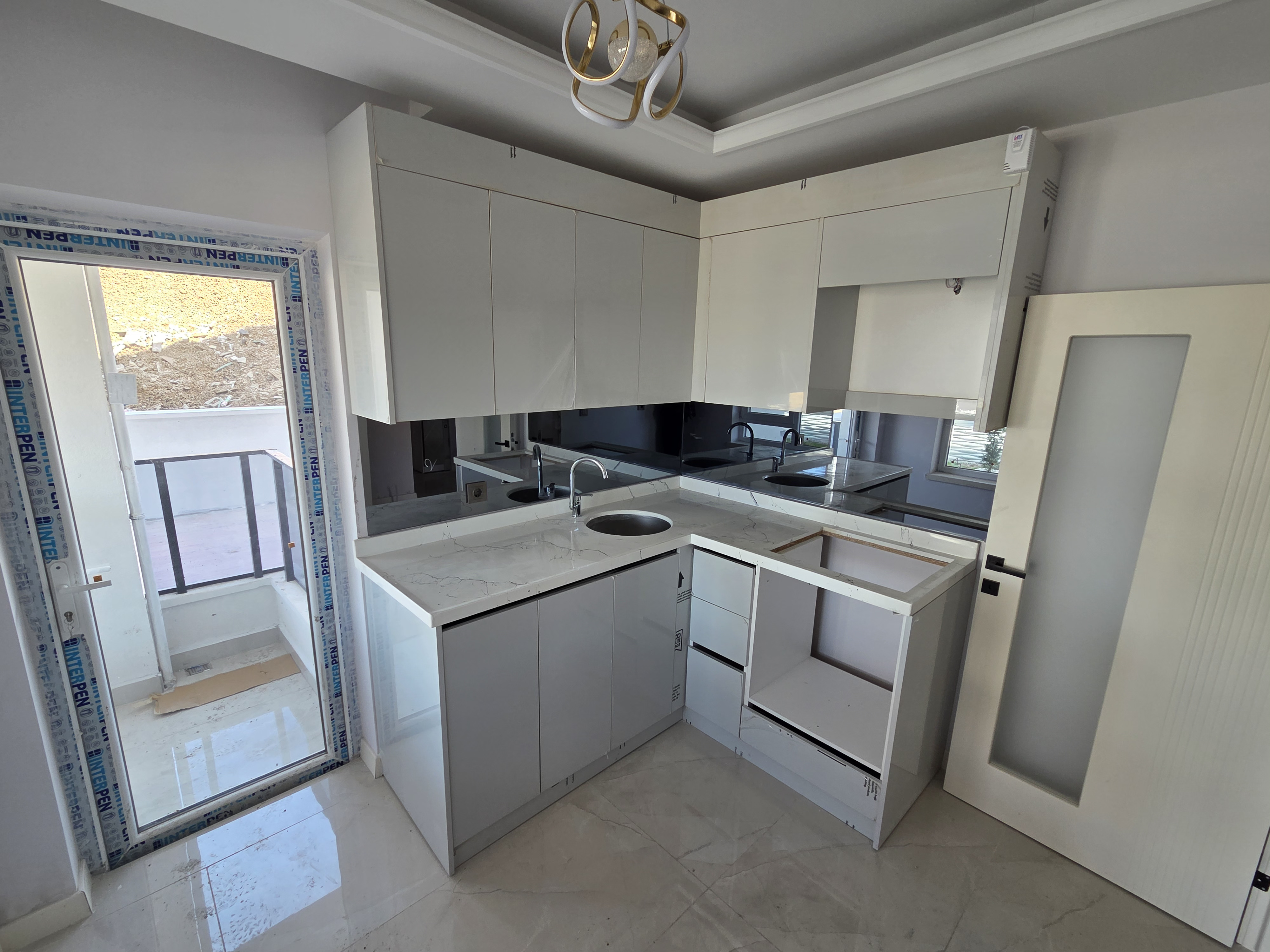 YENİKENT 29 EKİM'DE 2+1 LÜX SIFIR YATIRIM VE OTURUMA UYGUN KAÇIRILMAYACAK DAİRE