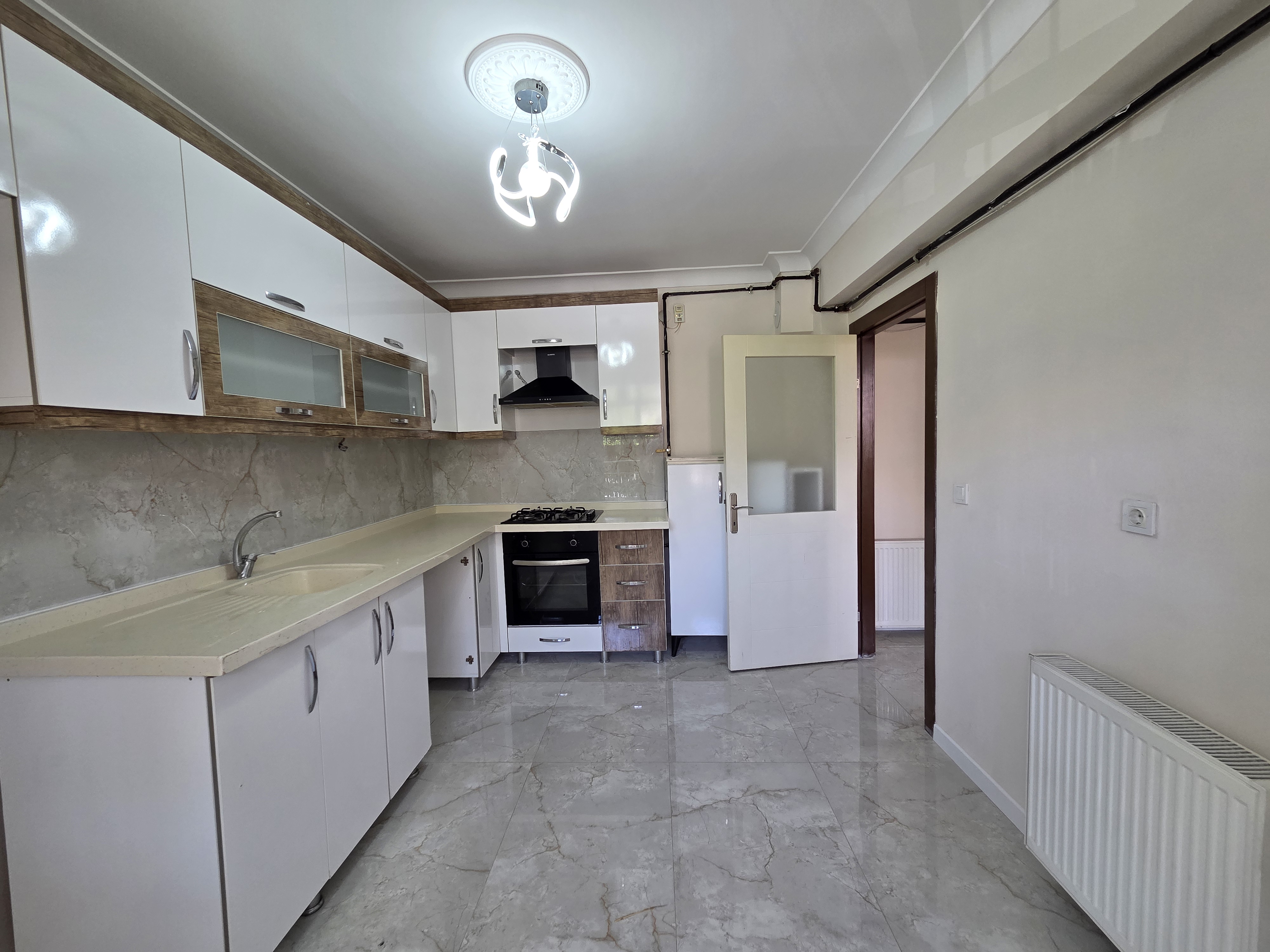 YENİKENT MUSTAFA KEMAL MERKEZDE 3+1 1.600.000 TL KREDİ İMKANIYLA MASRAFSIZ FIRSAT DAİRE