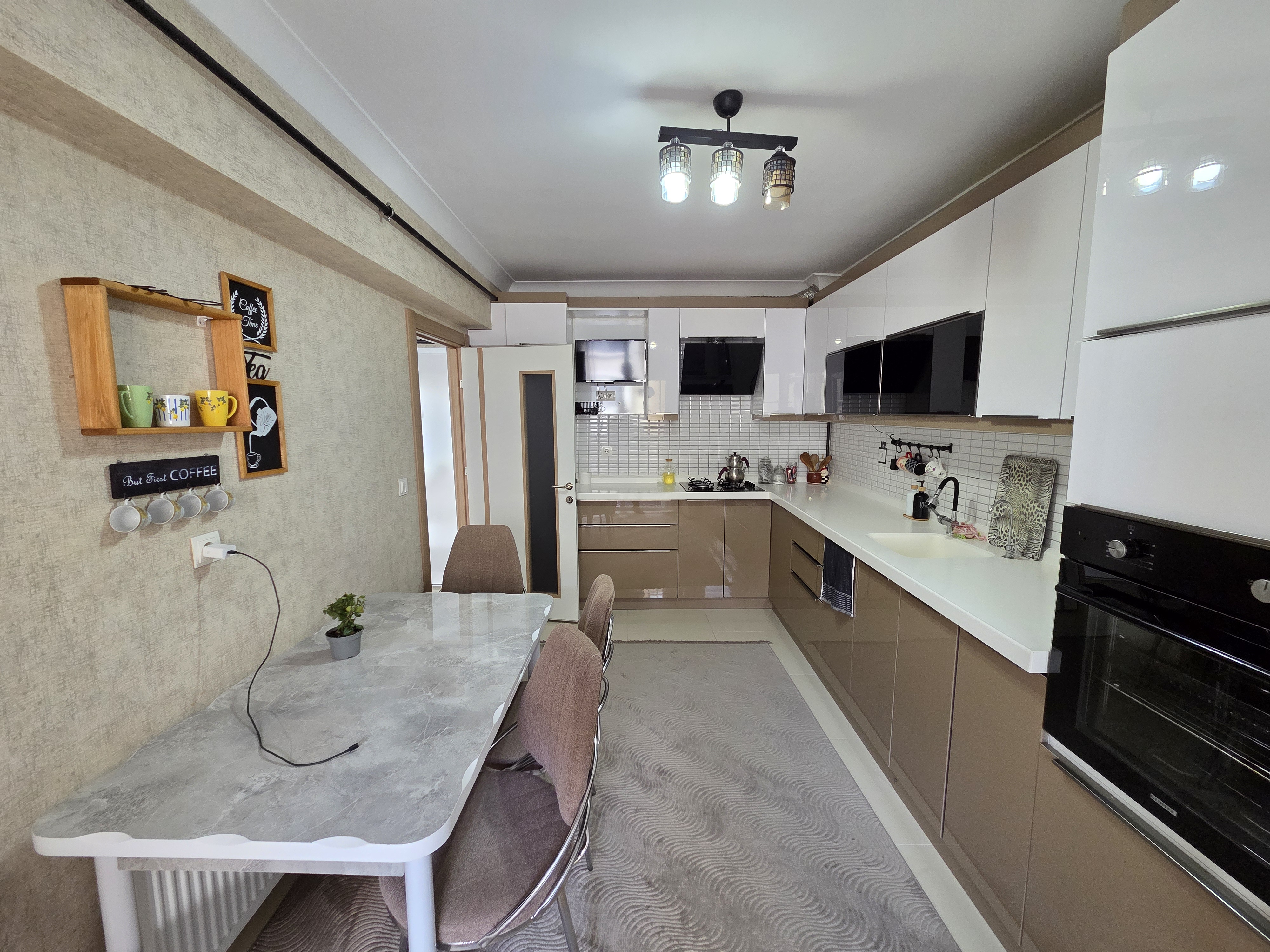 YENİKENT MUSTAFA KEMAL'DE 3+1 LÜX YAPILI K.OTOPARKLI KREDİ SINIRSIZ DAİRE
