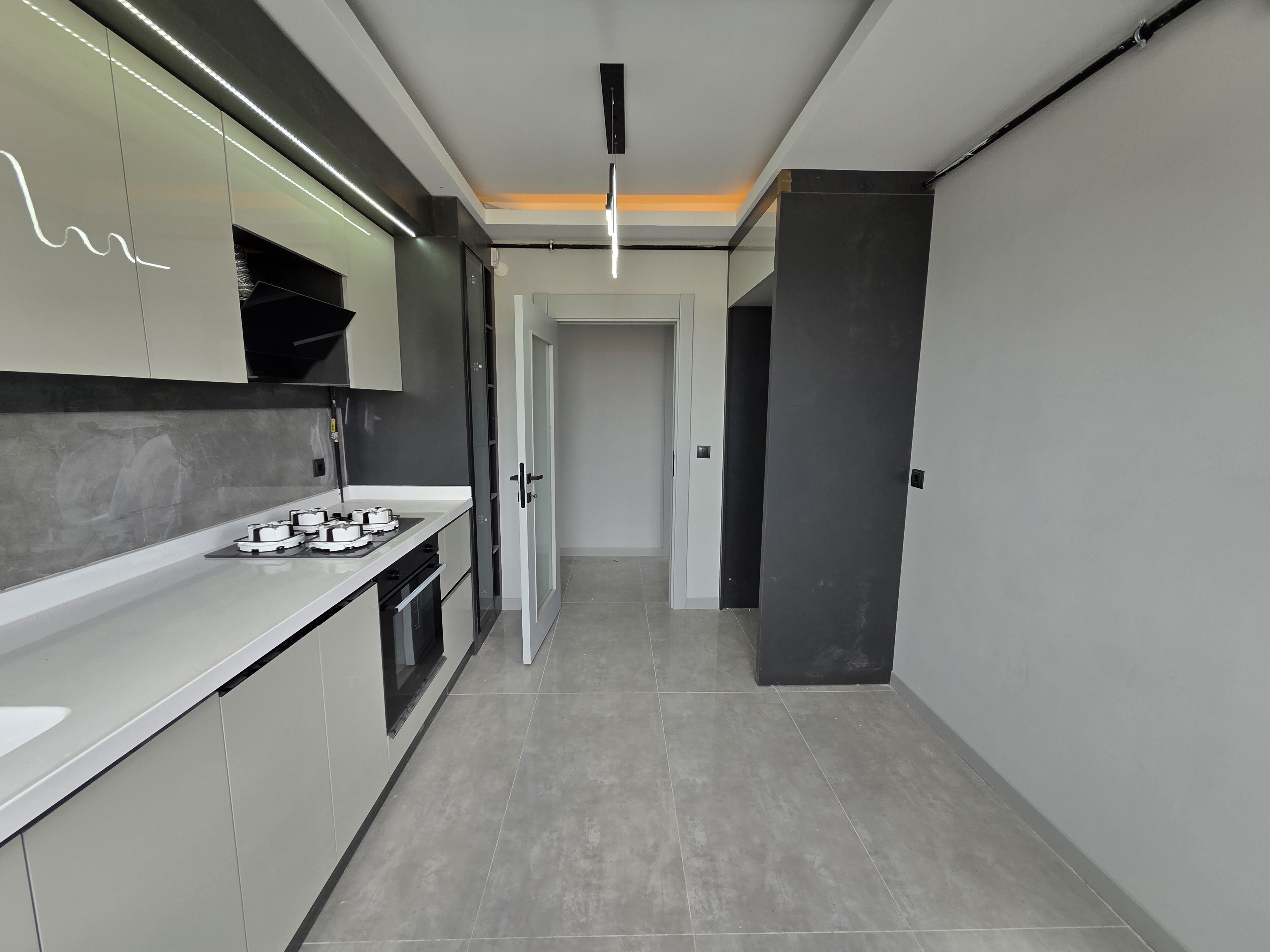 YENİKENT FEVZİ ÇAKMAK'TA 3+1 ULTRA LÜX KREDİ LİMİTSİZ KATTA SIFIR DAİRE