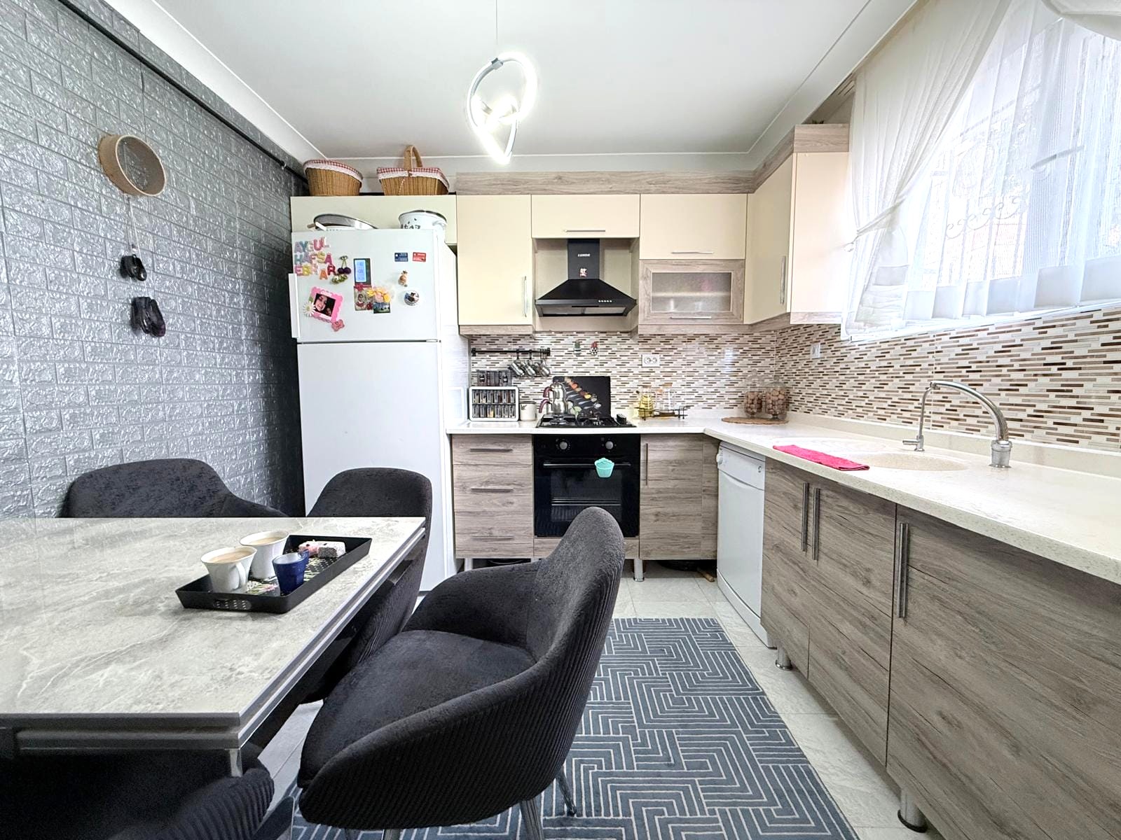 2+1 YAPILI MERKEZDE EMİN EVİME UYGUN KİLERLİ DAİRE